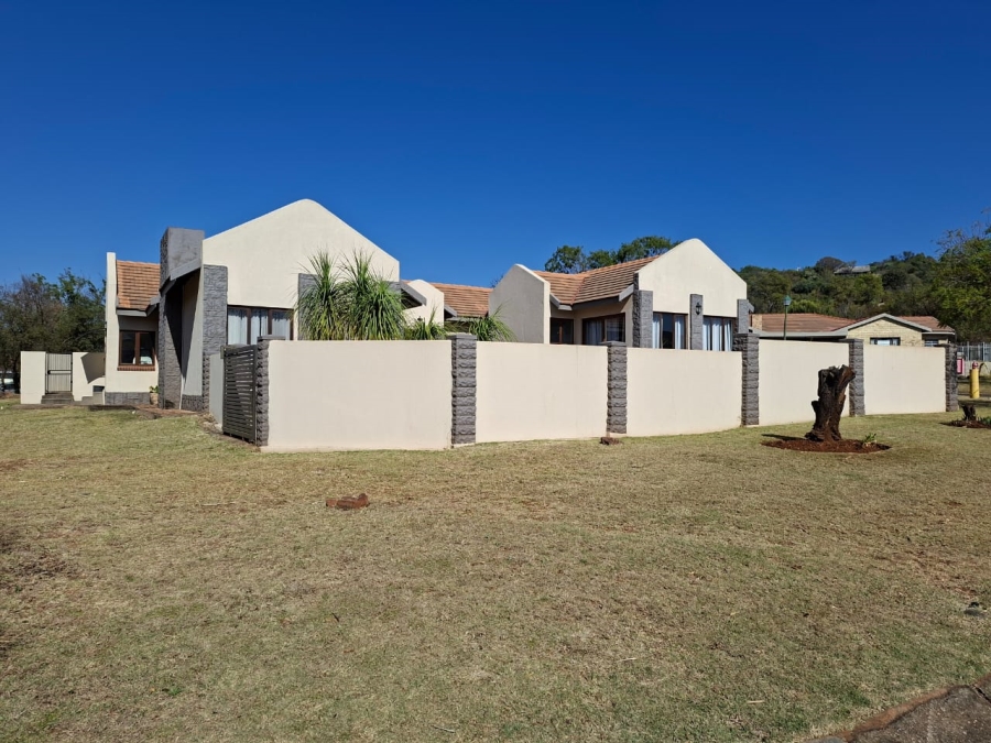 4 Bedroom Property for Sale in Buffelspoort Eco Estate North West